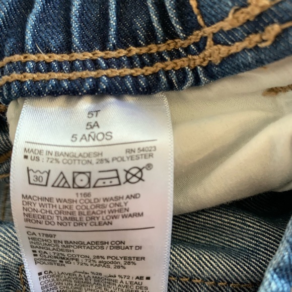 Old Navy Size 5A blue jeans with elastic waist band. - Picture 5 of 6